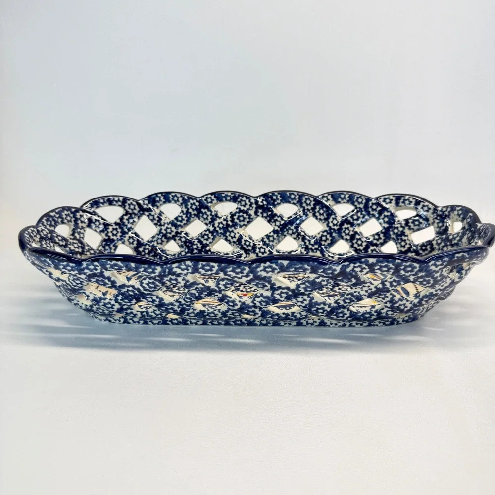 Temp-tations Oval Bread Dish Old World Blue Floral Ceramic Lattice PPP-JN-798082